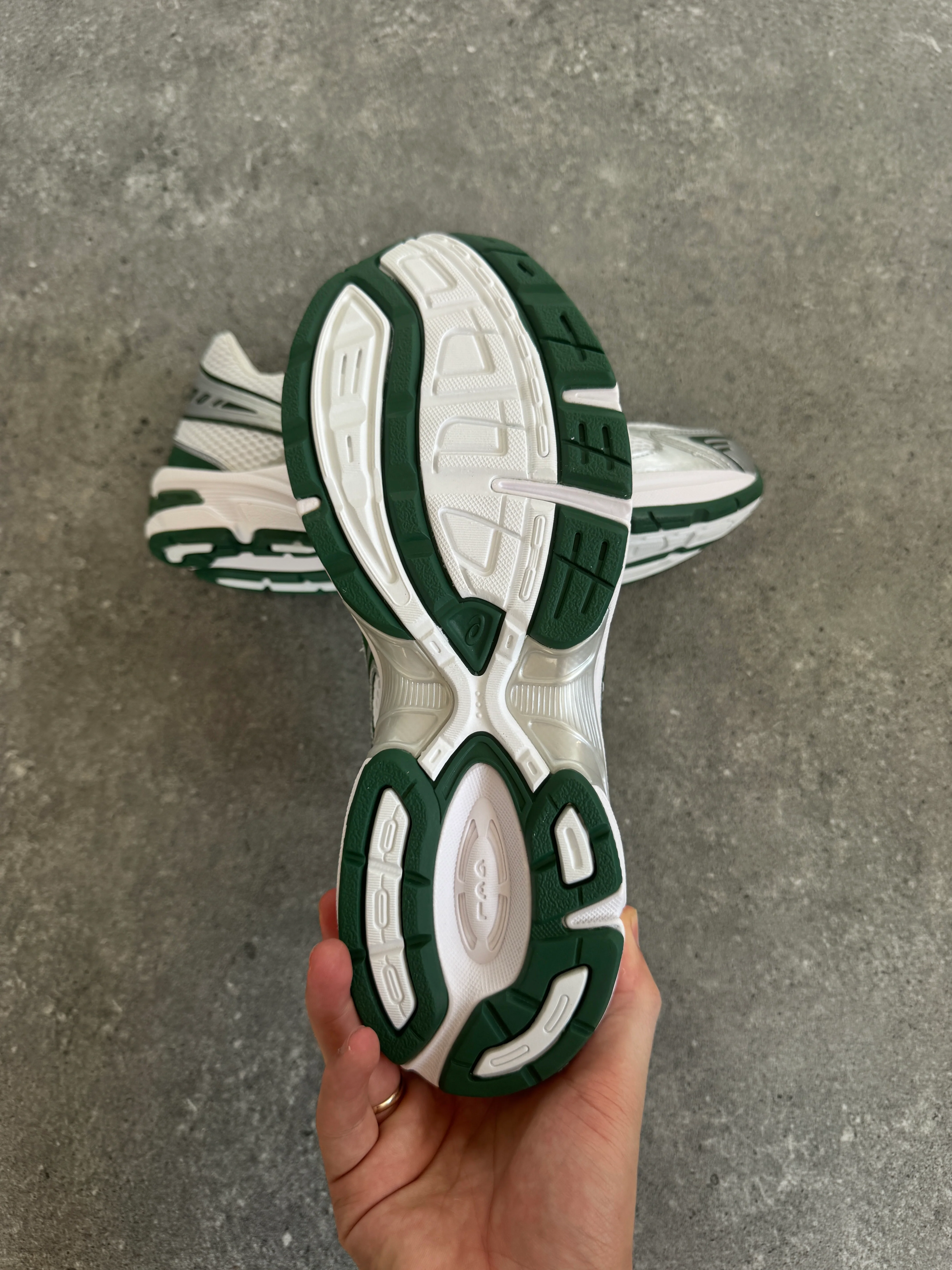 ASICS Gel-1130 White Hunter Green - Image 9