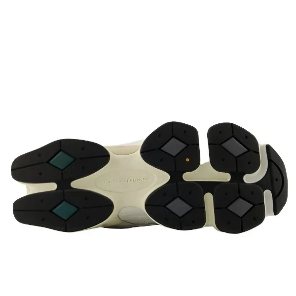 New Balance 9060 Sea Salt / Spruce / Dark Arctic Grey - Image 3