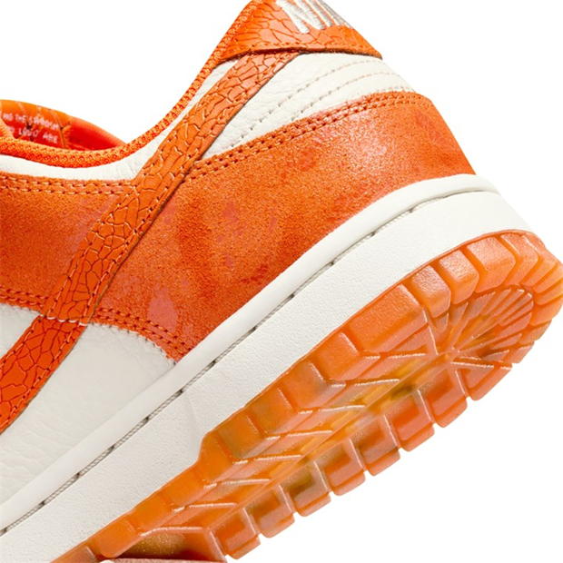 Nike Dunk Low Total Orange (W) - Image 5